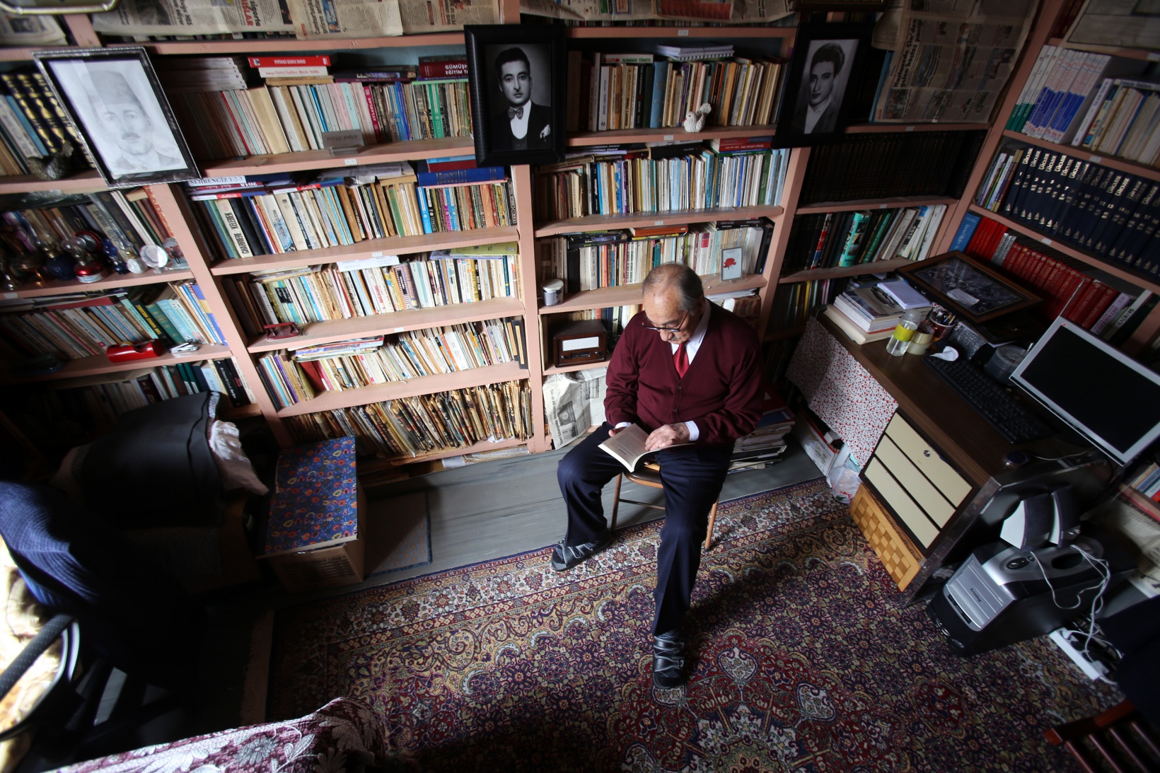 55 yıldır bıkmadan, usanmadan yazıyor 7