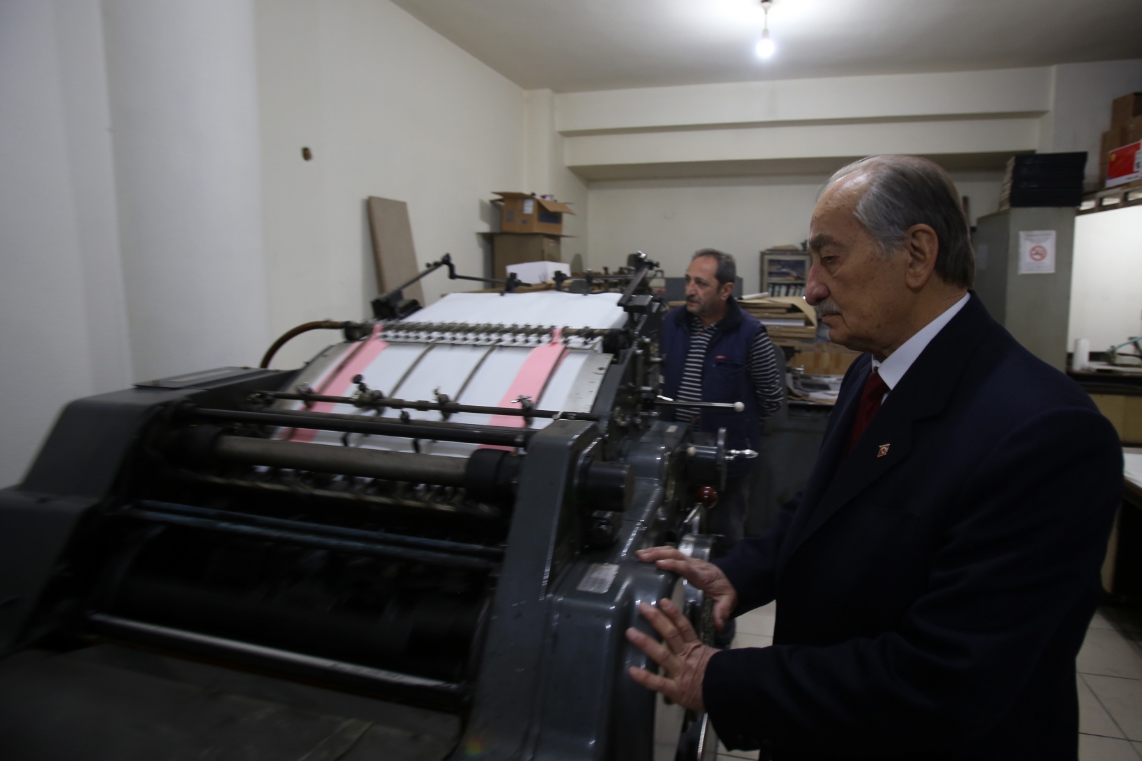 55 yıldır bıkmadan, usanmadan yazıyor 1