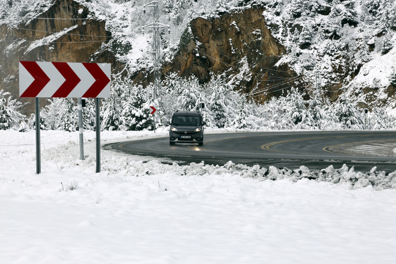Zigana dağında kar kalınlığı 15 santimetreyi geçti 19