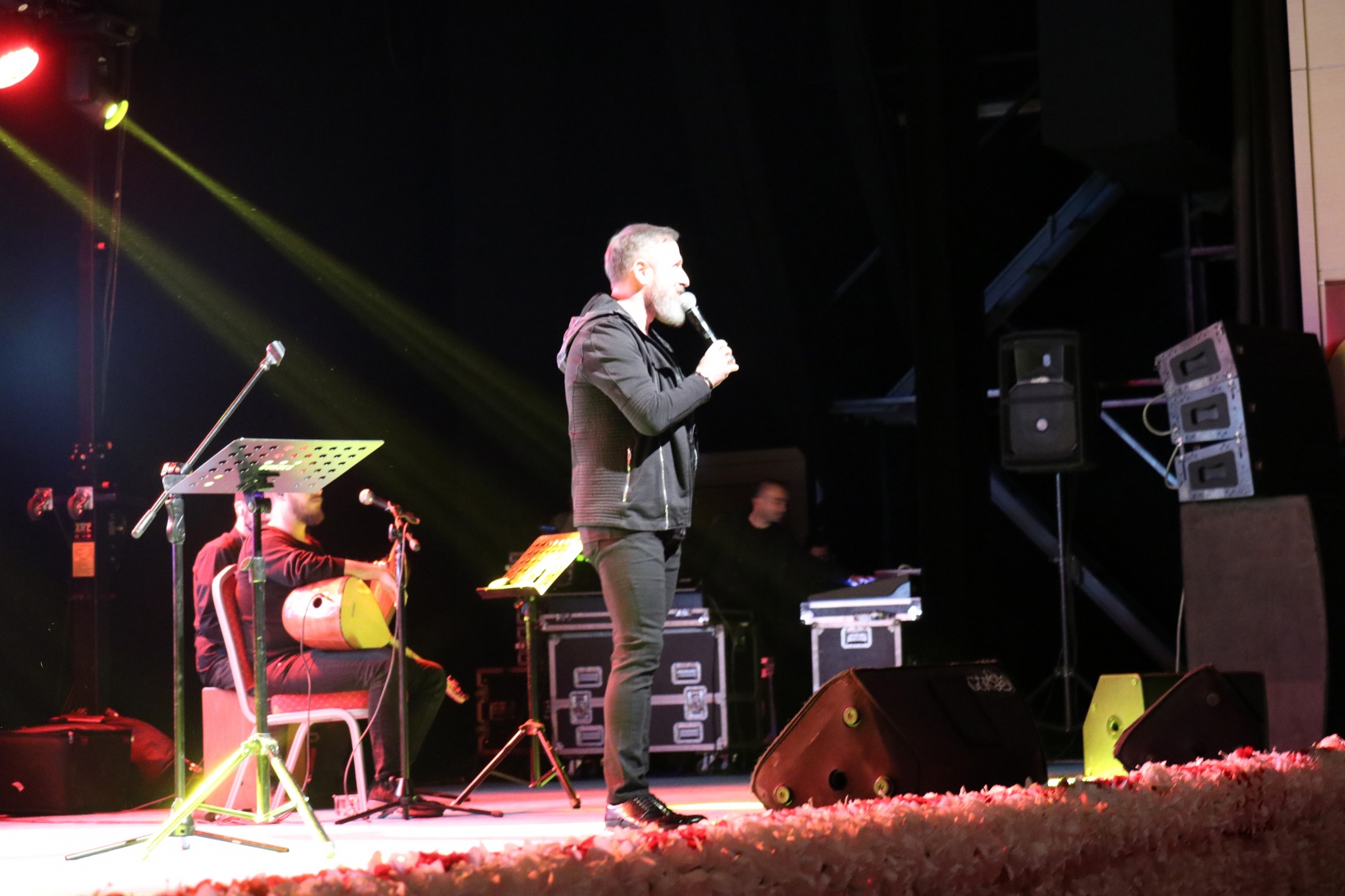 Çınaraltı söyleşilerinin konuğu Talha Bora Öge oldu 18