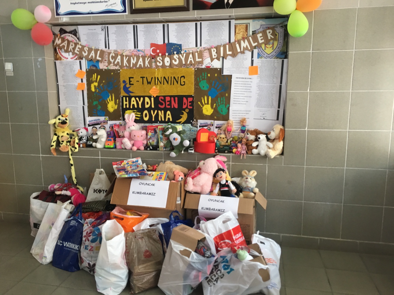 Öğrenciler Oyuncak Kumbarası Kurdu 2