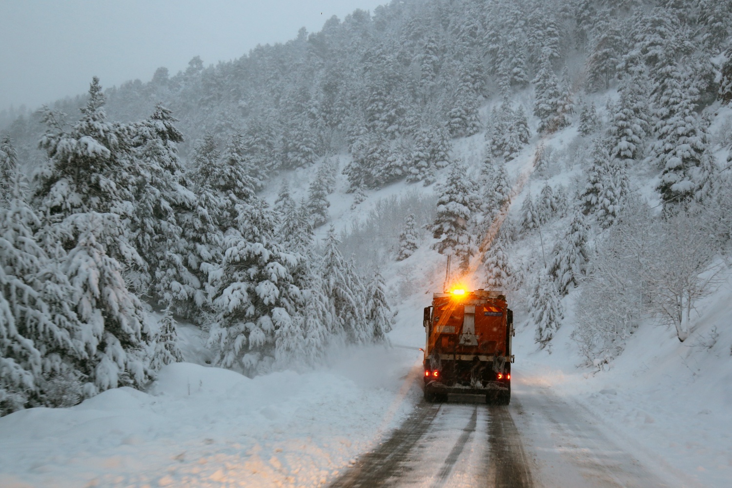 Taşımalı öğrencilerin zorlu yolculukları 9