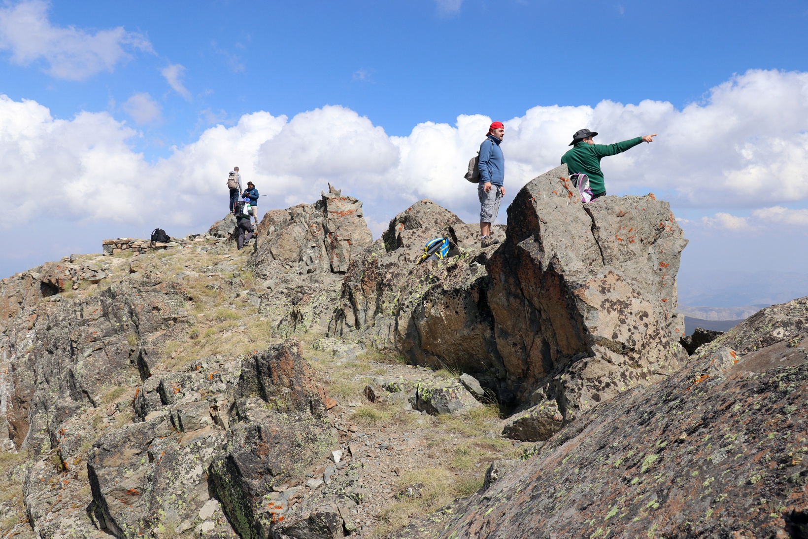 3 bin 331 metrede arkadaşlarını andılar 18