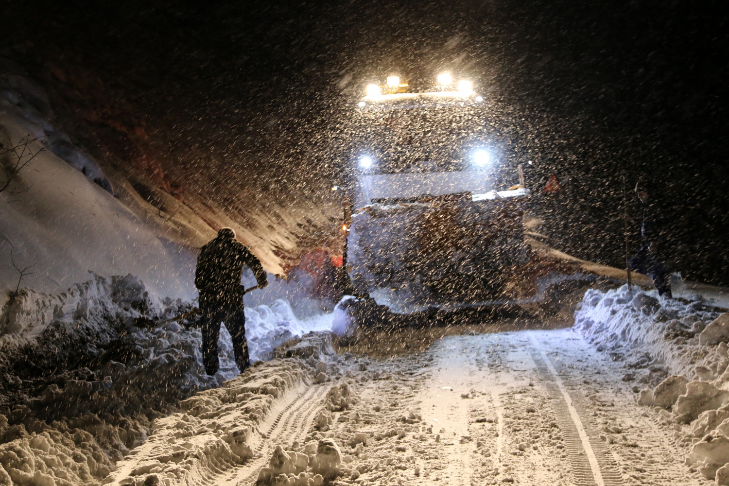 Taşımalı öğrencilerin zorlu yolculukları 10