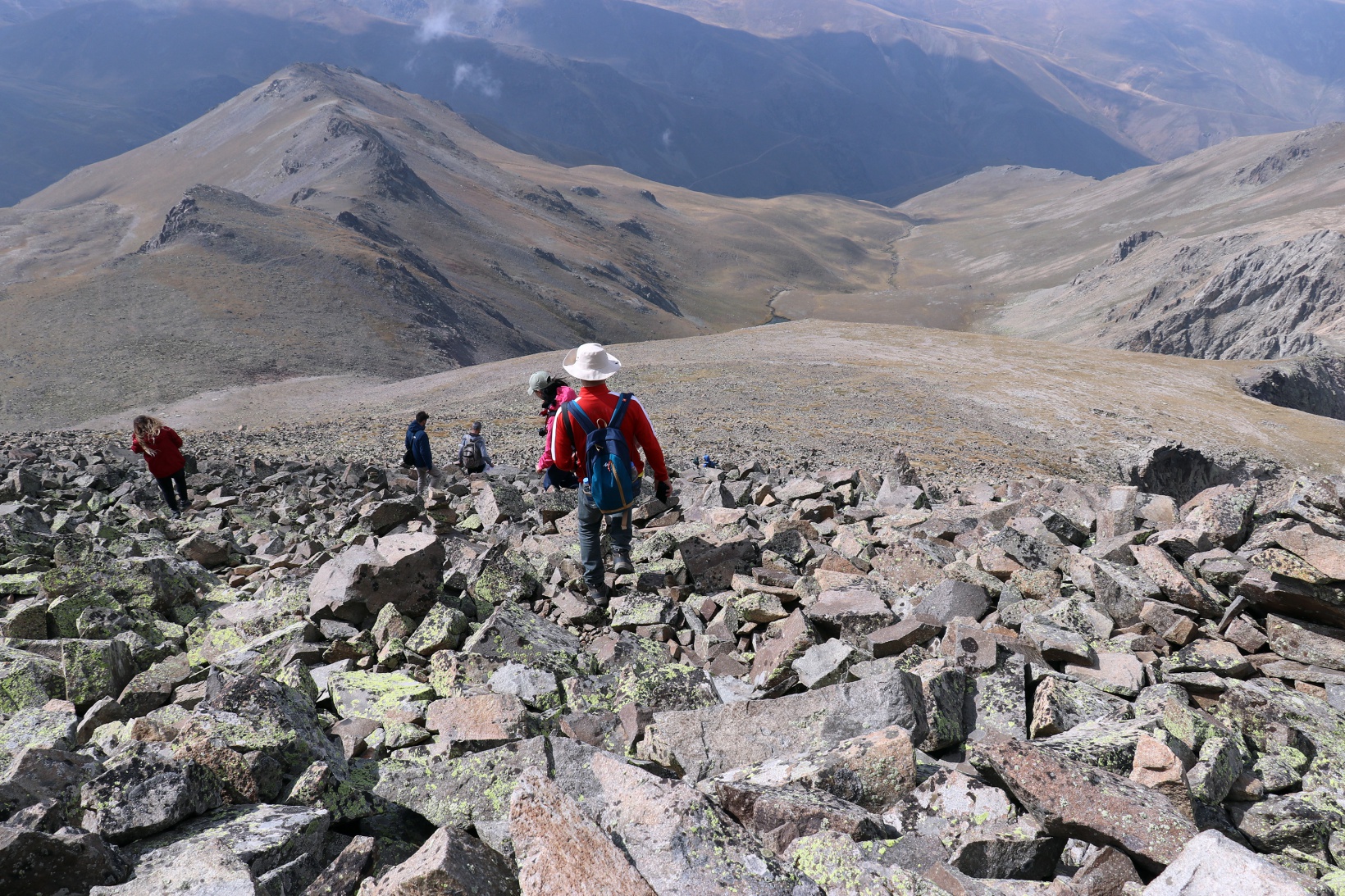 3 bin 331 metrede arkadaşlarını andılar 25