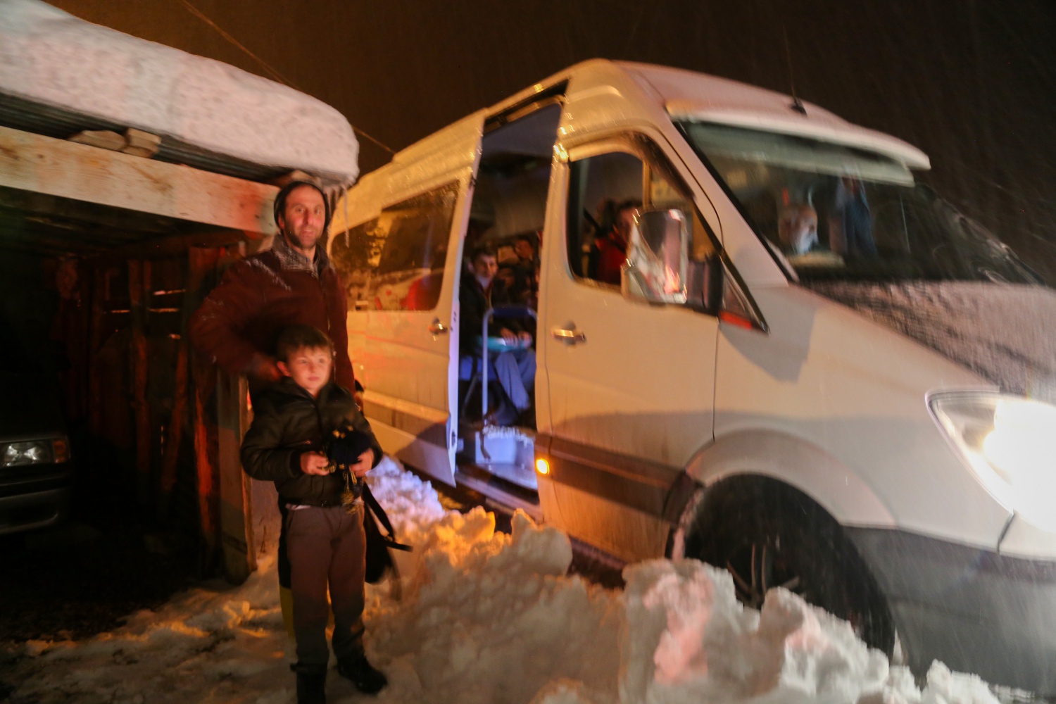 Taşımalı öğrencilerin zorlu yolculukları 15
