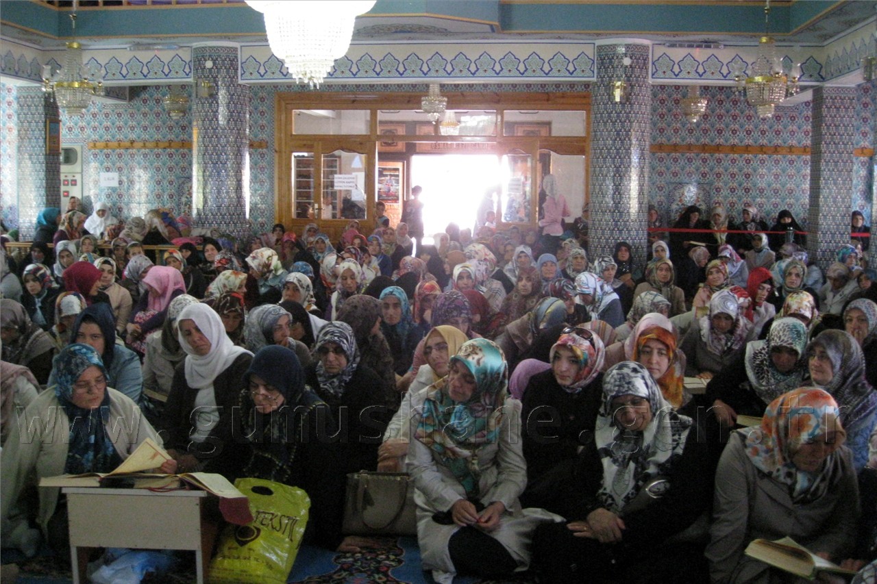 Gümüşhane'de Kadir Gecesinde Kadınlara Özel Program Düzenlendi 4