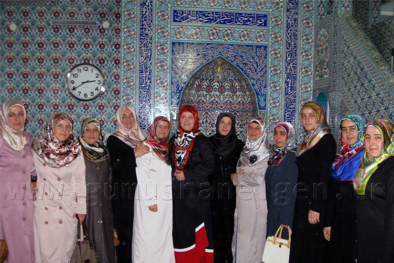 Gümüşhane'de Kadir Gecesinde Kadınlara Özel Program Düzenlendi 5