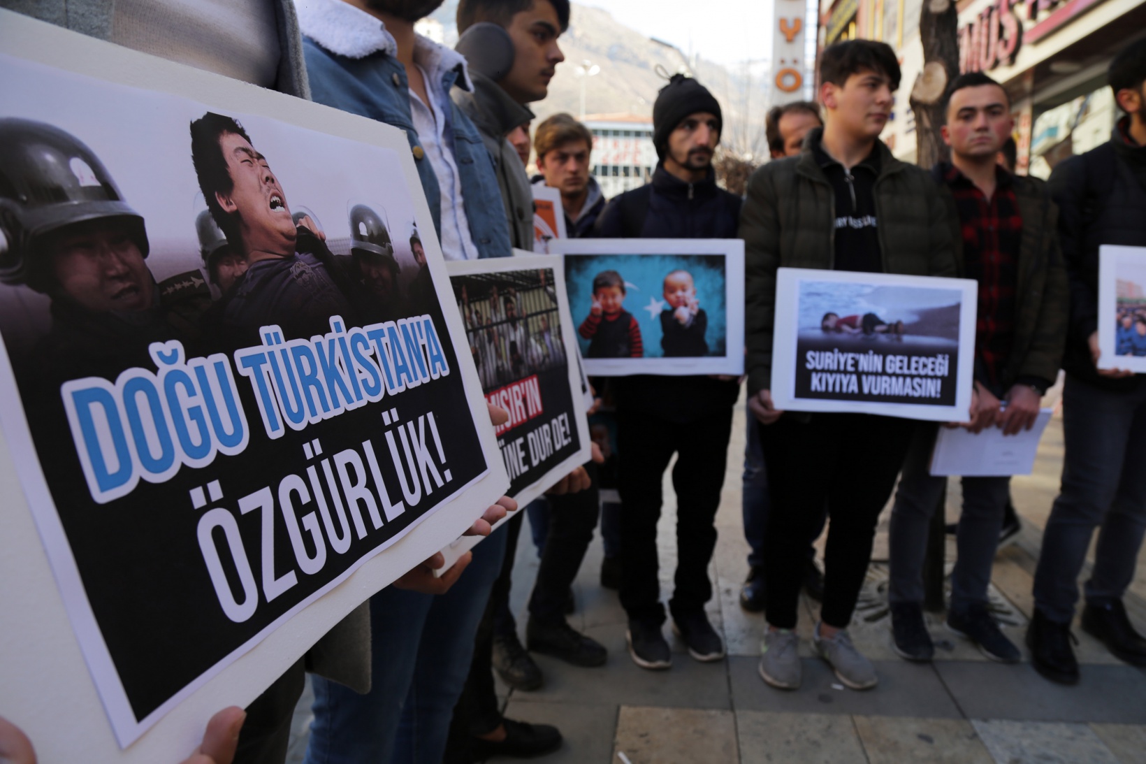 Gümüşhane Dünya İnsan Hakları Gününde zulme sessiz kalmadı 7