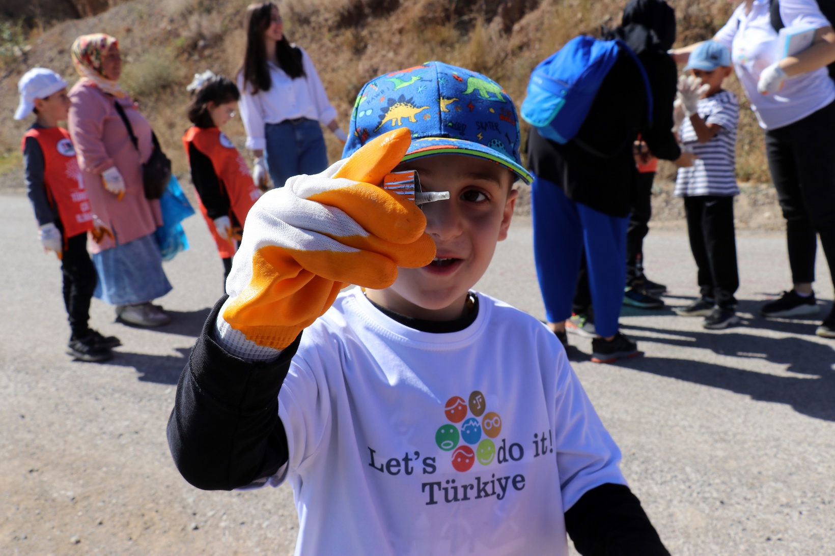 Gümüşhane’de Dünya Temizlik Gününde çevre temizliği yapıldı 3
