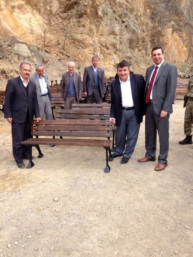 Kürtün'ün Köylerine 250 Oturma Bankı 2