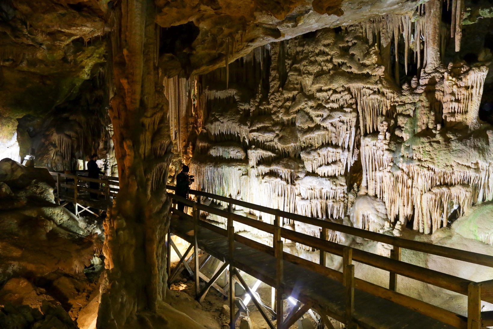 Yer altındaki gizemli dünyayı 120 bin kişi ziyaret etti 27
