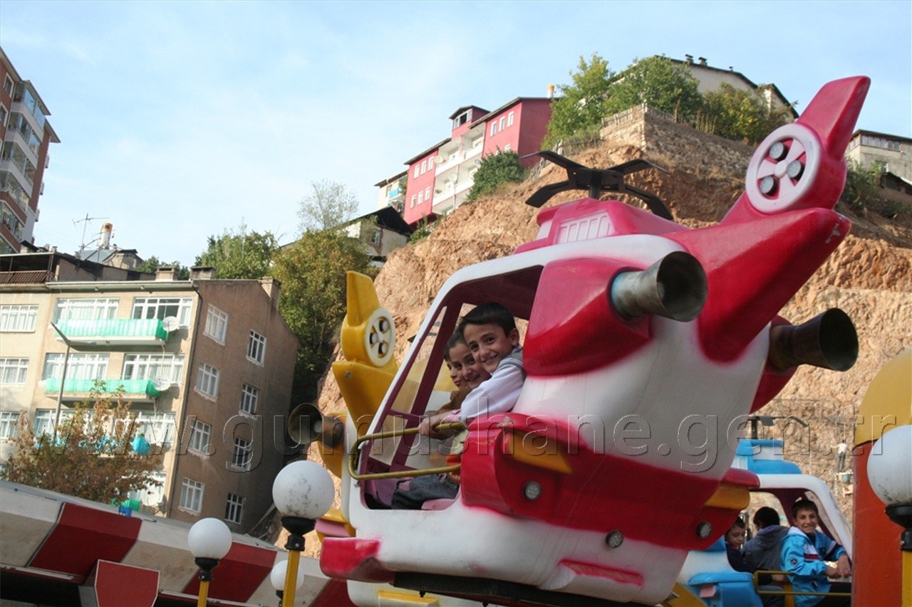 Emniyetten Çocuklara Bayram Hediyesi 3