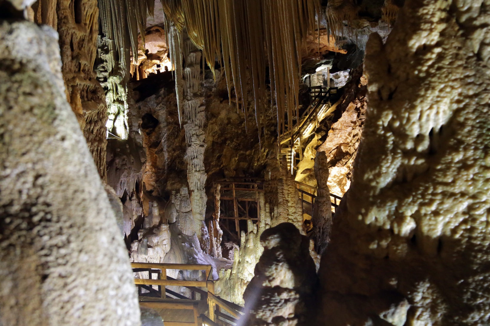 Yer altındaki gizemli dünyayı 120 bin kişi ziyaret etti 7