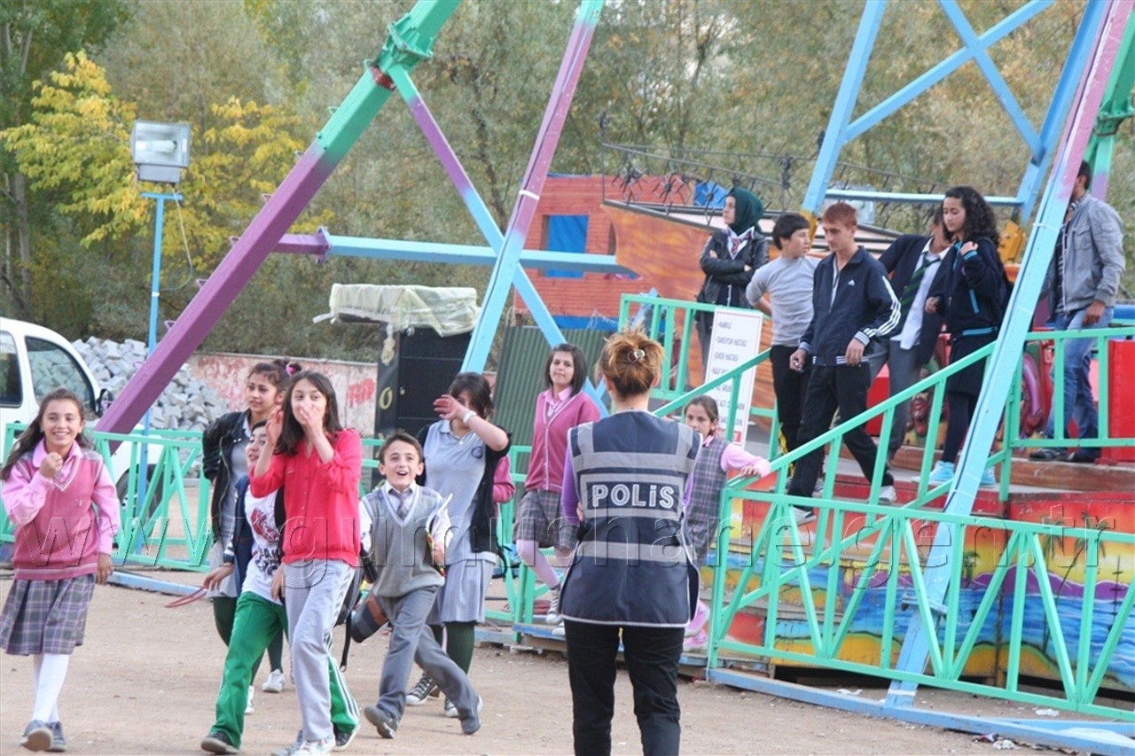 Emniyetten Çocuklara Bayram Hediyesi 5