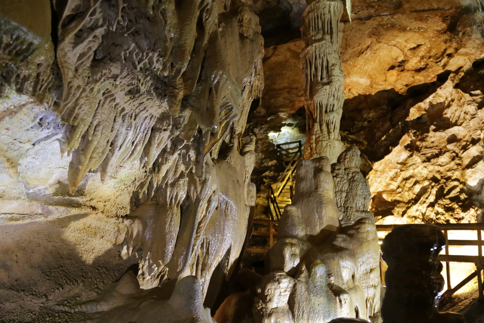 Yer altındaki gizemli dünyayı 120 bin kişi ziyaret etti 10
