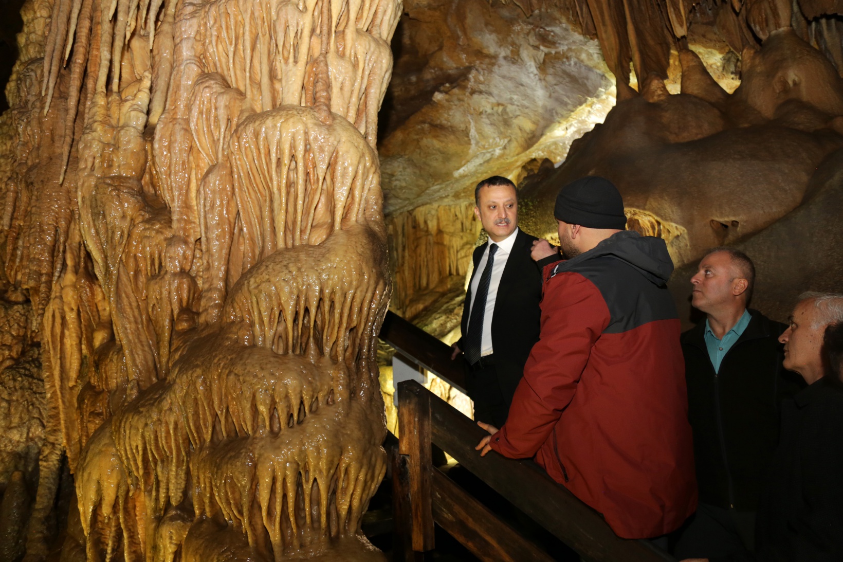 Yer altındaki gizemli dünyayı 120 bin kişi ziyaret etti 5