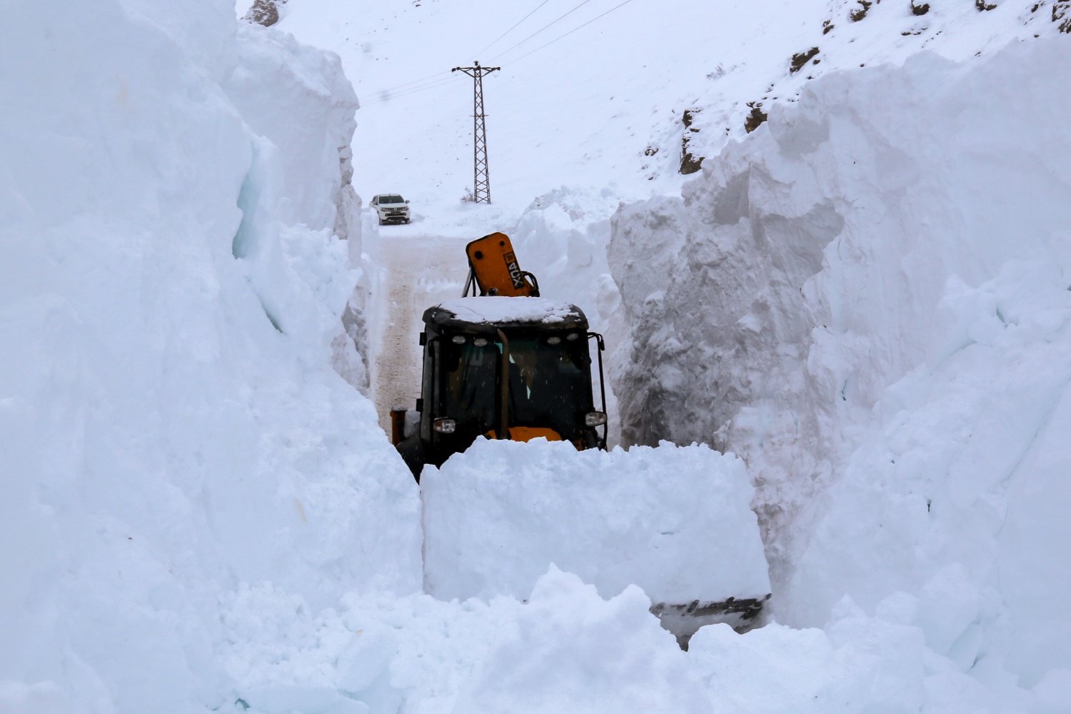 Gümüşhane’de çığ 21