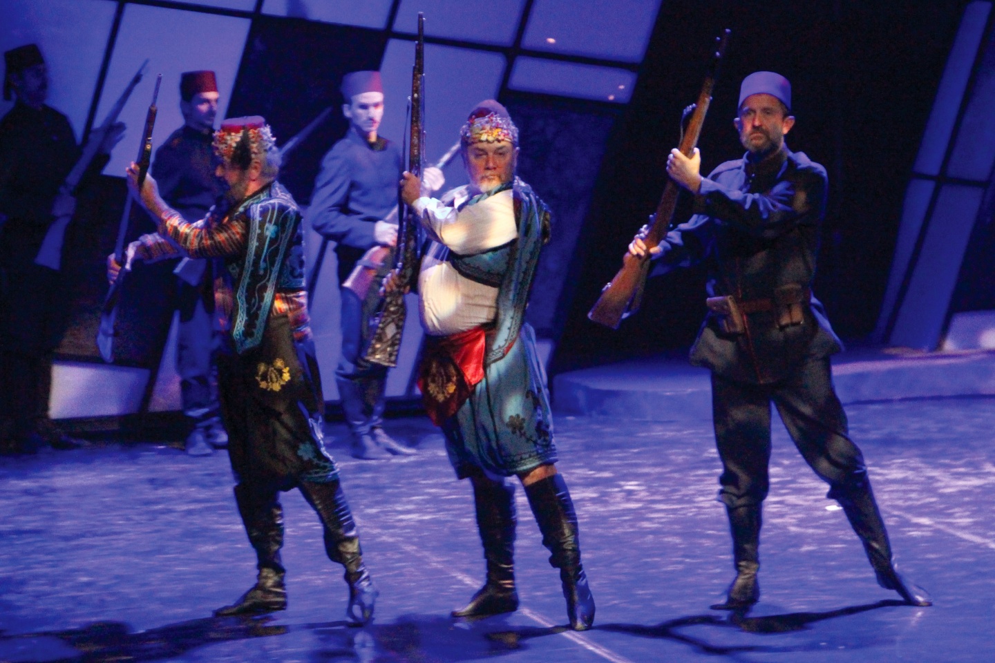 ‘Çakırcalı Efe’ sahnelendi 3