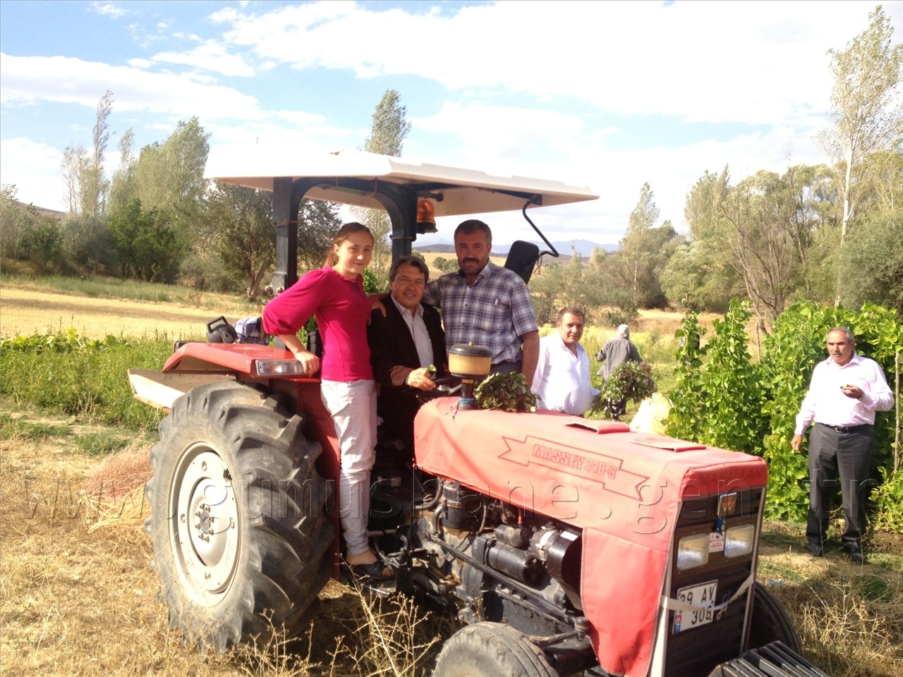 Üstün, Tüm Köyleri Mercek Altına Aldı 9