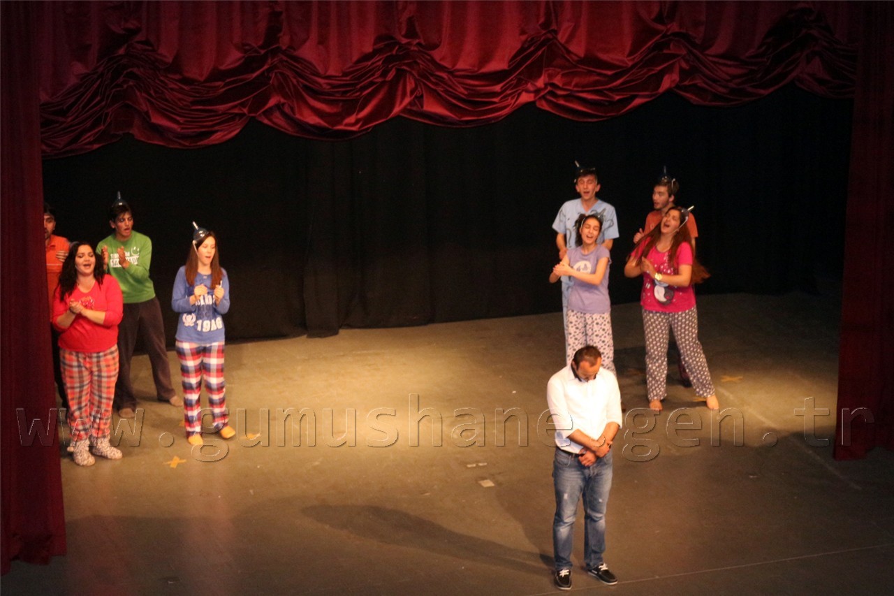 Karmakarışık’a yoğun ilgi 10