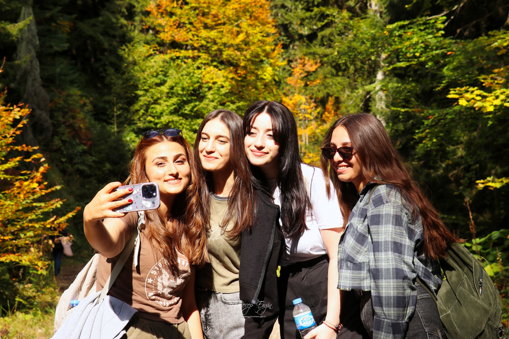 Doğa harikası Örümcek Ormanlarında renk cümbüşü başladı 6