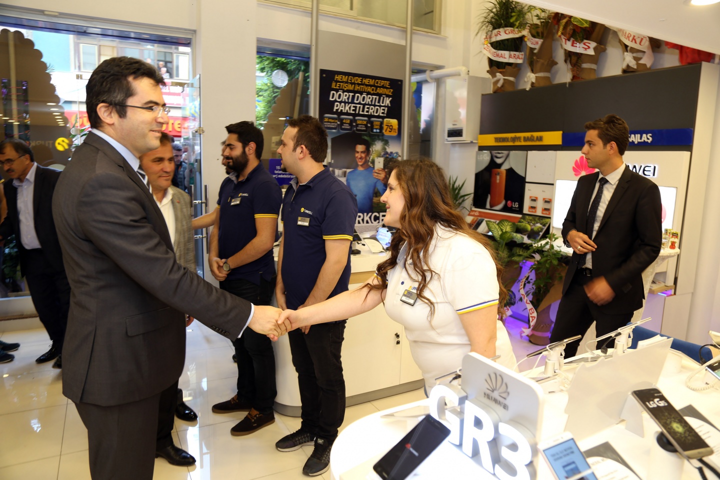 Koca İletişim Turkcell İletişim Merkezi açıldı 7