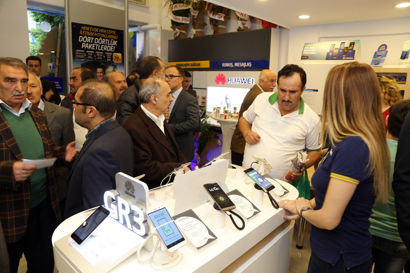 Koca İletişim Turkcell İletişim Merkezi açıldı 11