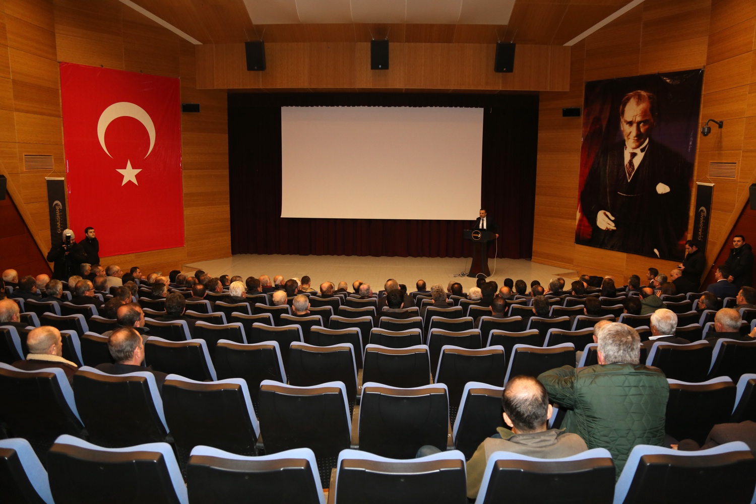 Gümüşhane’de muhtarlar toplantısının konusu uyuşturucu oldu 18