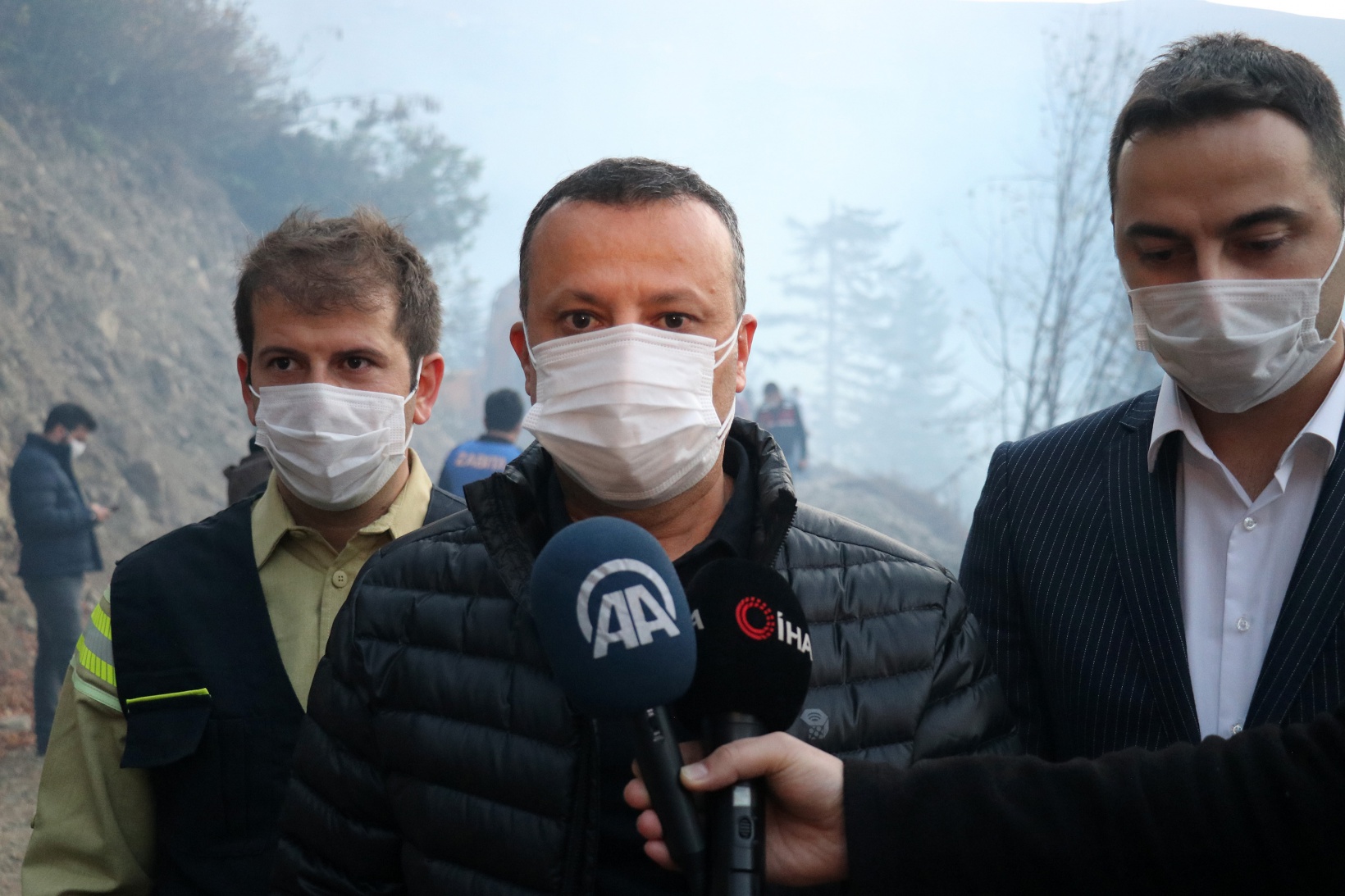 Kürtün’deki yangınlara müdahale devam ediyor 17