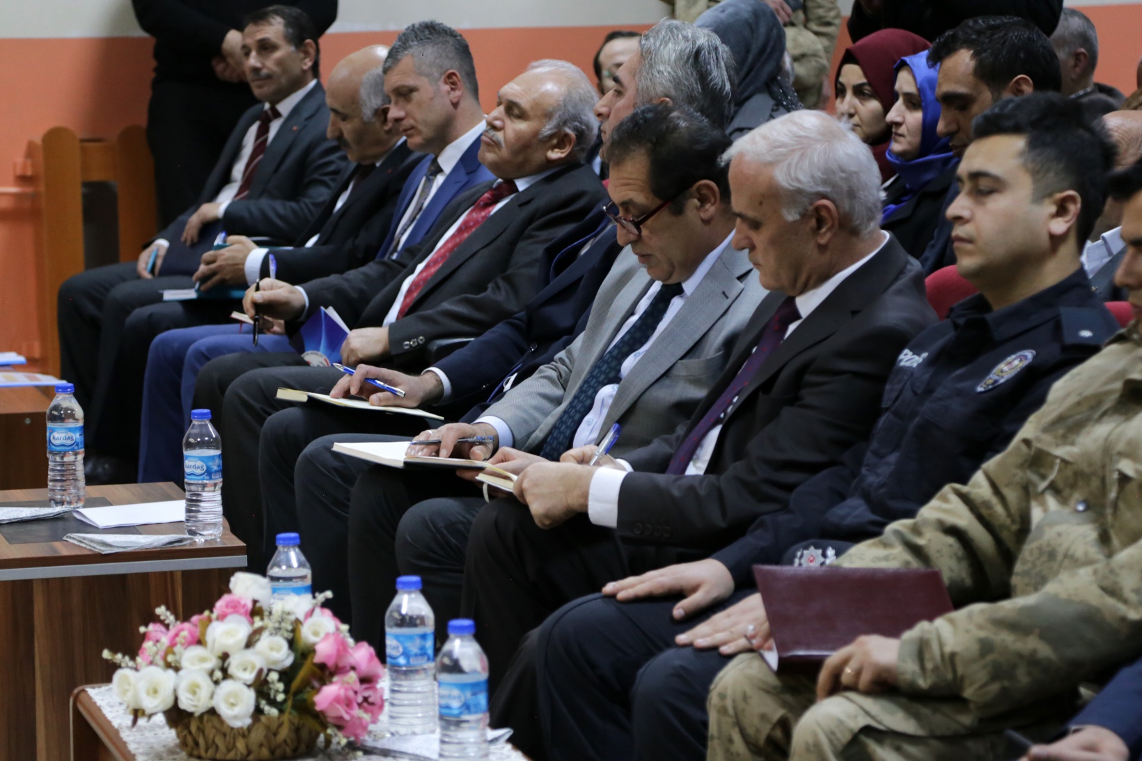 Köse’de halk toplantısı gerçekleştirildi 13