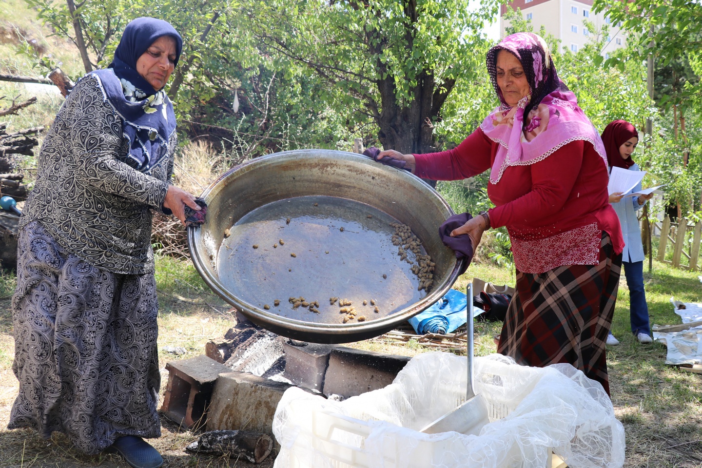 Şifa kaynağı dut pekmezinin zorlu serüveni 3