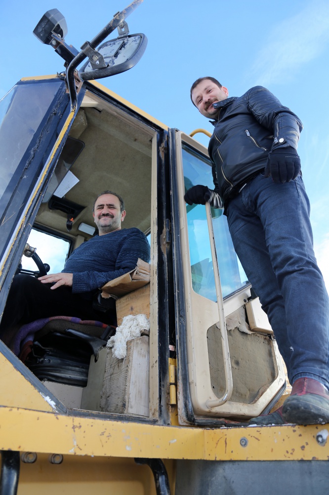 2 bin 200 metre rakımdaki köyün yolu zorlu çalışmalar sonucu açıldı 40