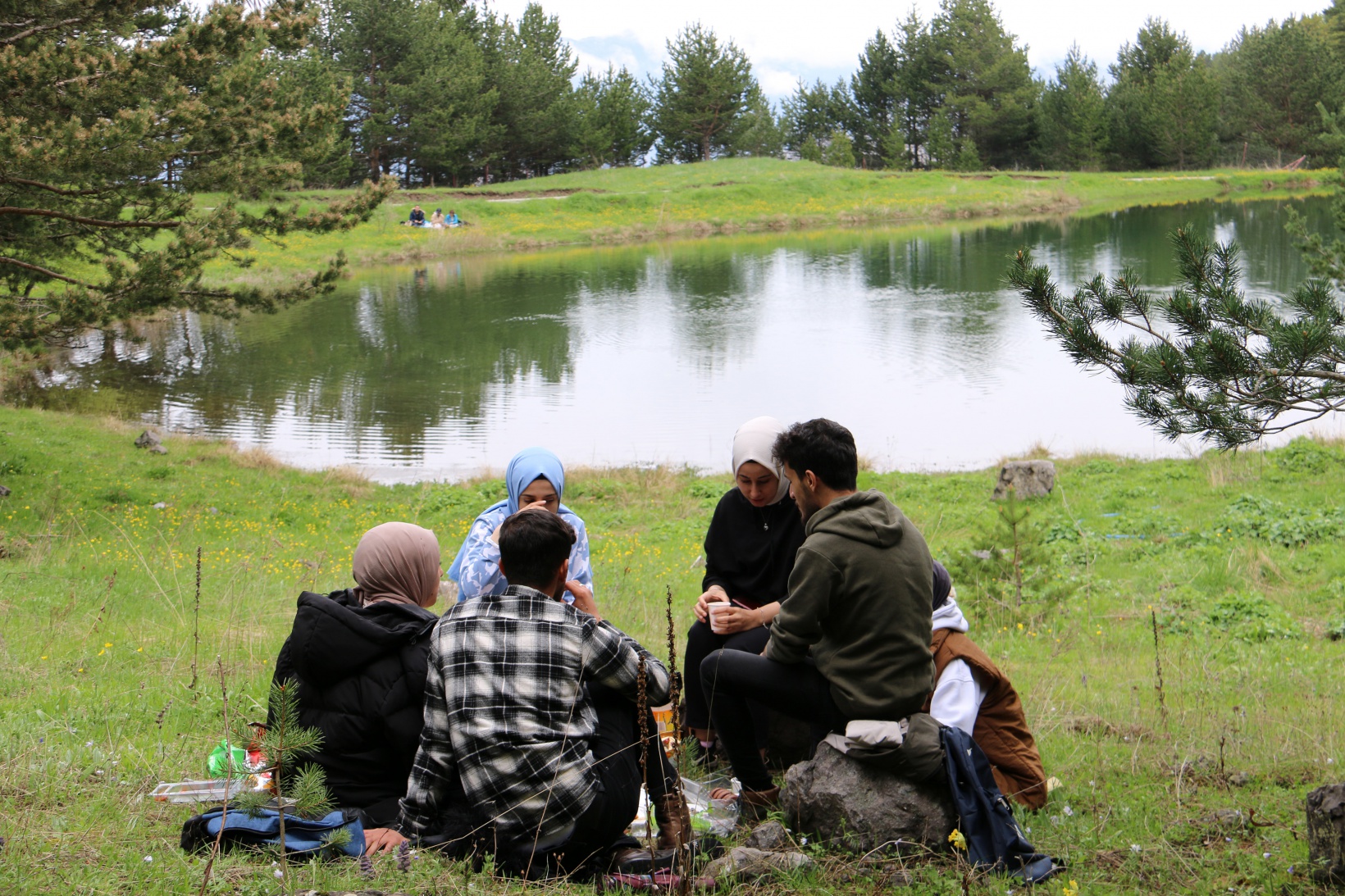 Gençler 19 Mayıs’ı Altınpınar Gölünde kutladı 15