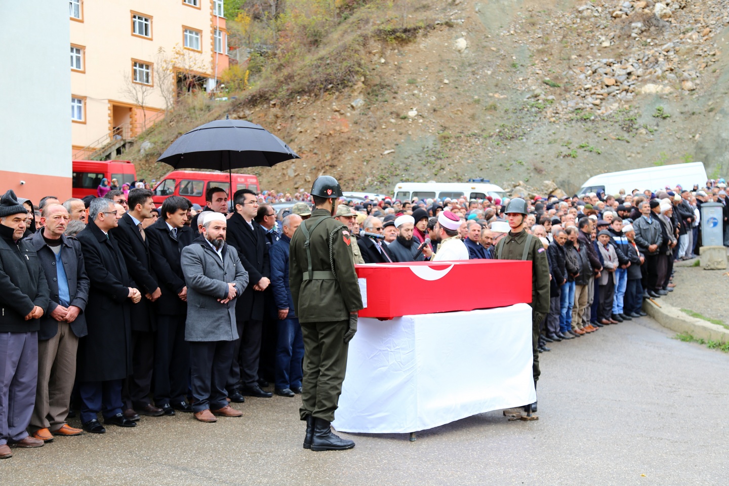 Kürtün, Selim Ünlü'ye ağladı 6