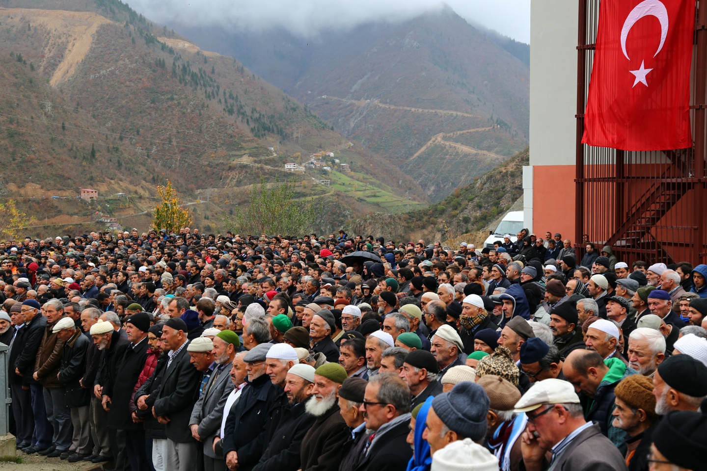 Kürtün, Selim Ünlü'ye ağladı 16
