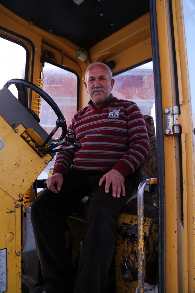 2 bin 200 metre rakımdaki köyün yolu zorlu çalışmalar sonucu açıldı 57