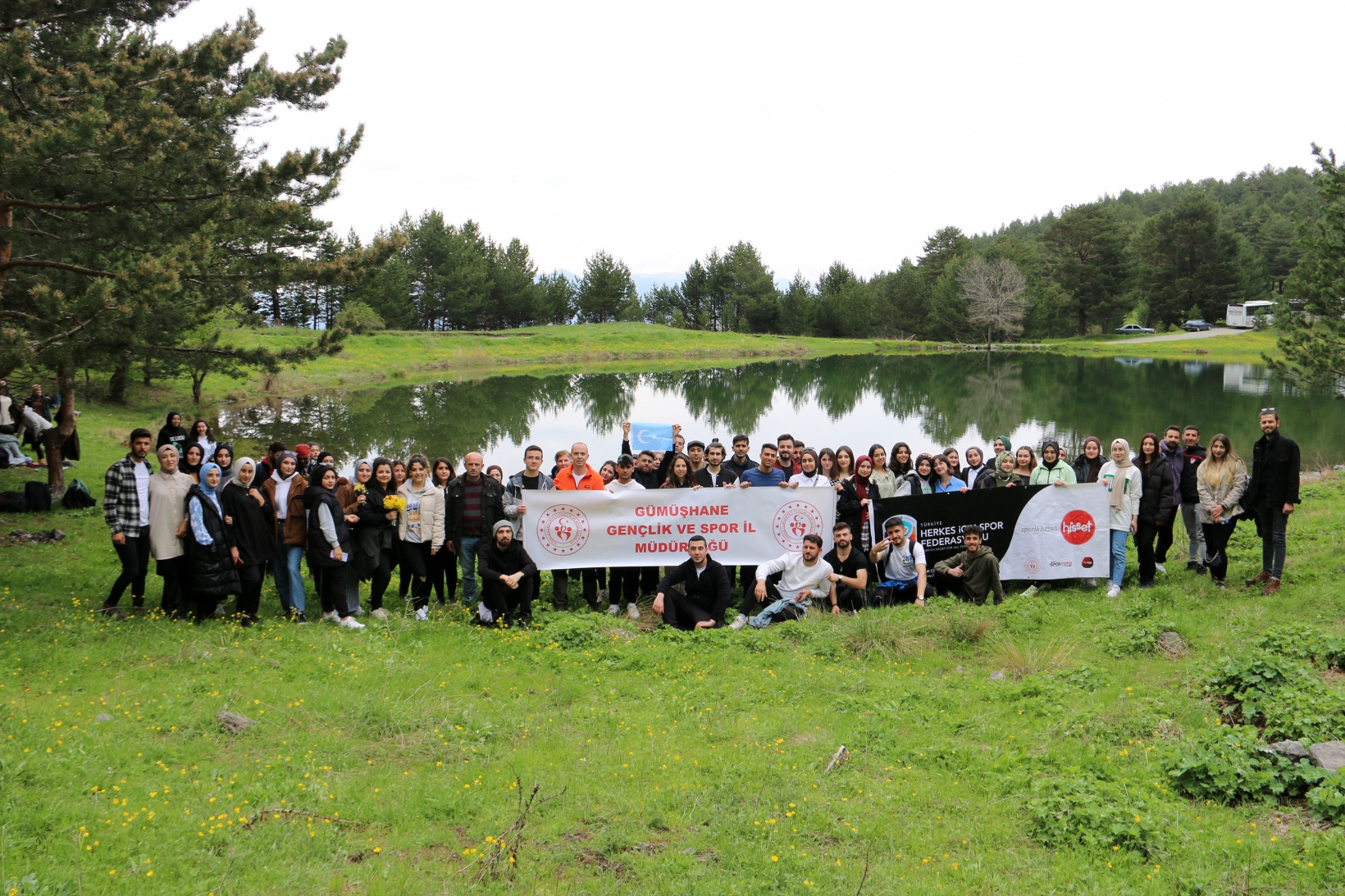 Gençler 19 Mayıs’ı Altınpınar Gölünde kutladı 20