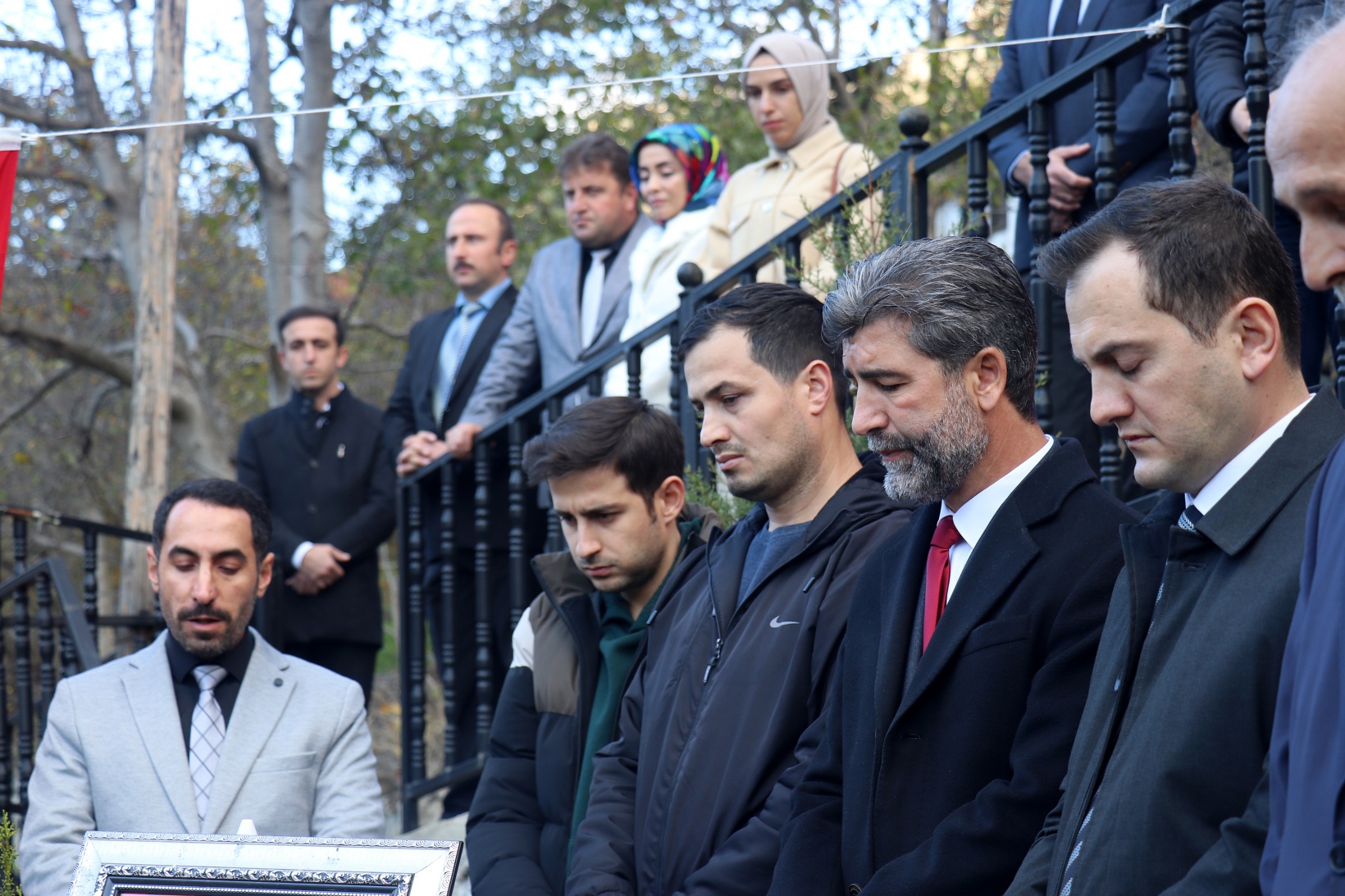 Öğretmenler Gününde Şehit Öğretmen Necmettin Yılmaz kabri başında anıldı 1