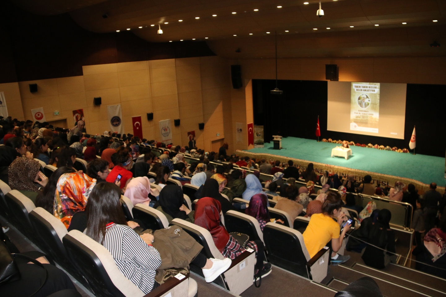 KYK öğrencilerine ‘Yakın tarih bizlere neler anlatıyor’ konferansı verildi 8