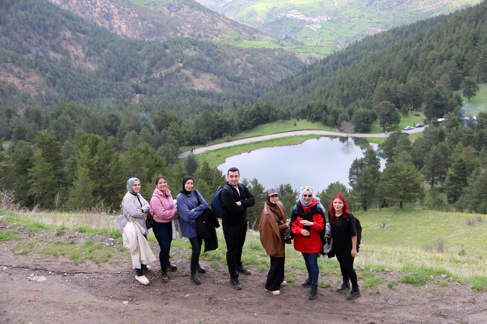 Gençler 19 Mayıs’ı Altınpınar Gölünde kutladı 13