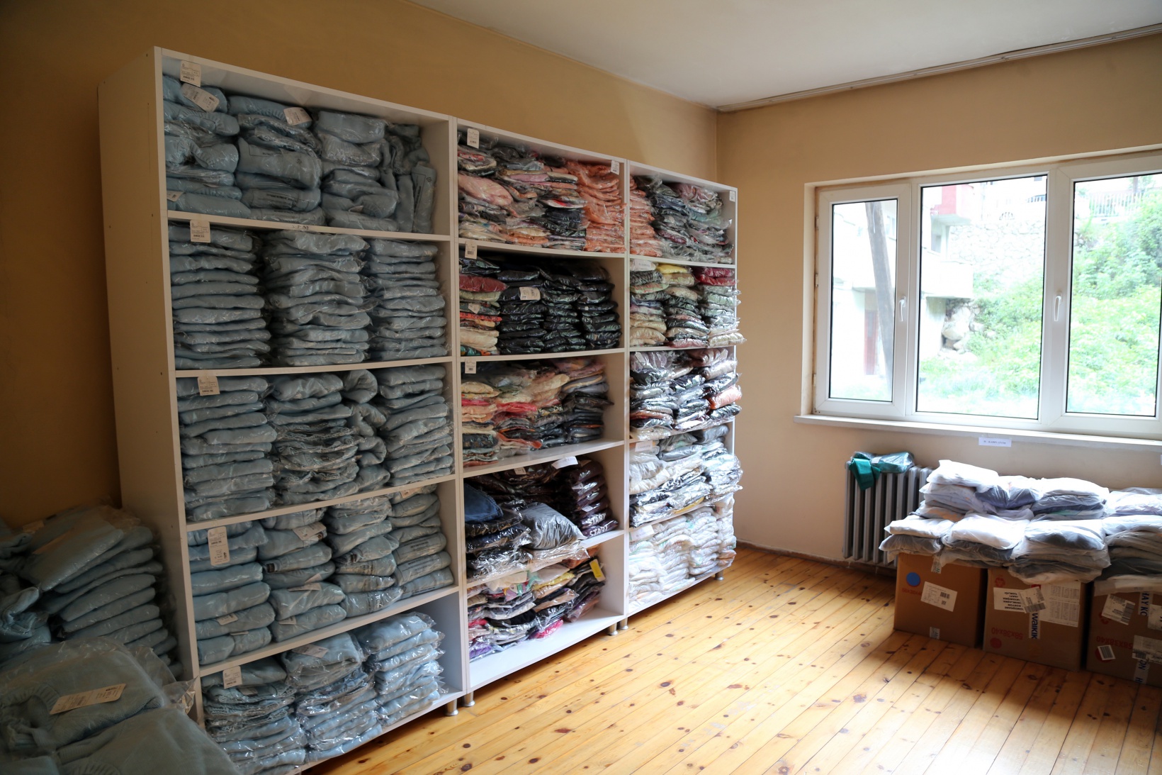 Kürtün'de "Hayır Çarşısı" ihtiyaç sahiplerinin yüzünü güldürdü 5