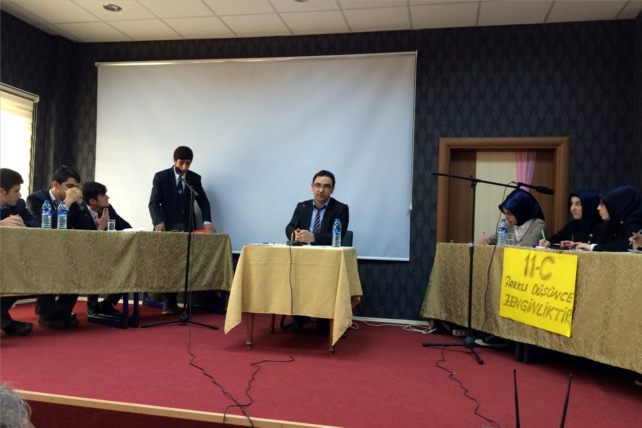 Kelkit’te münazara yarışması düzenlendi 4