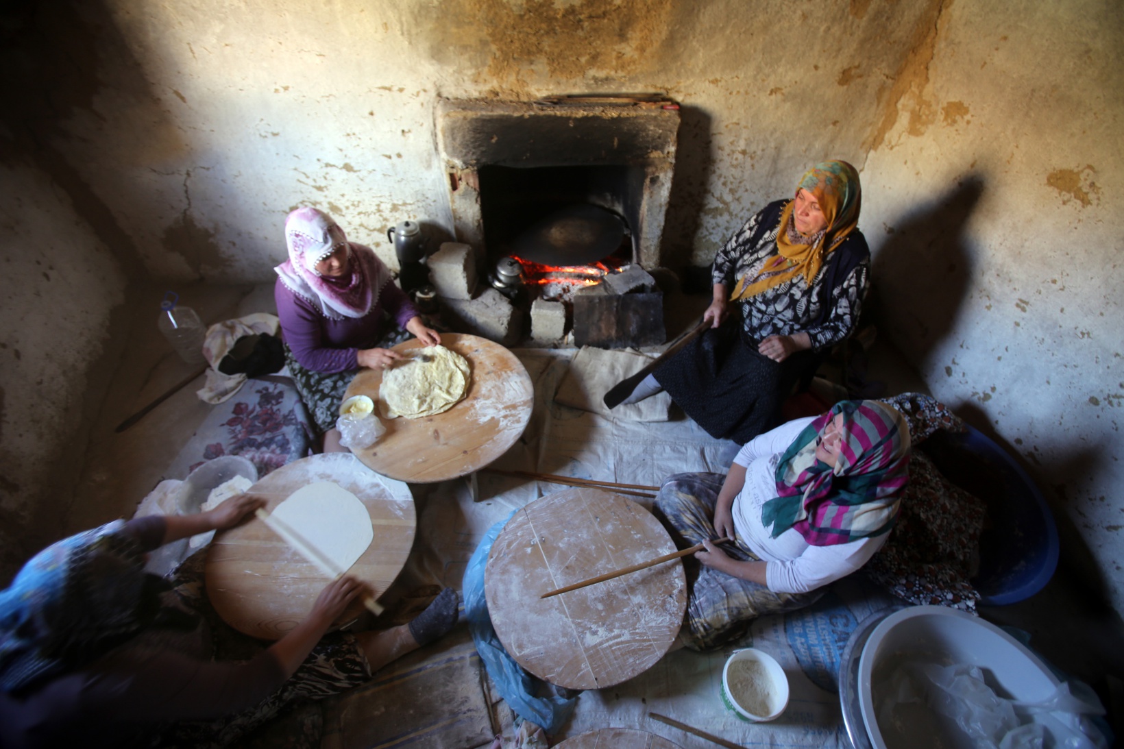 Kasaba Atölyesi’nde kadınlar hem üretiyor hem de aile bütçelerine destek oluyor 2