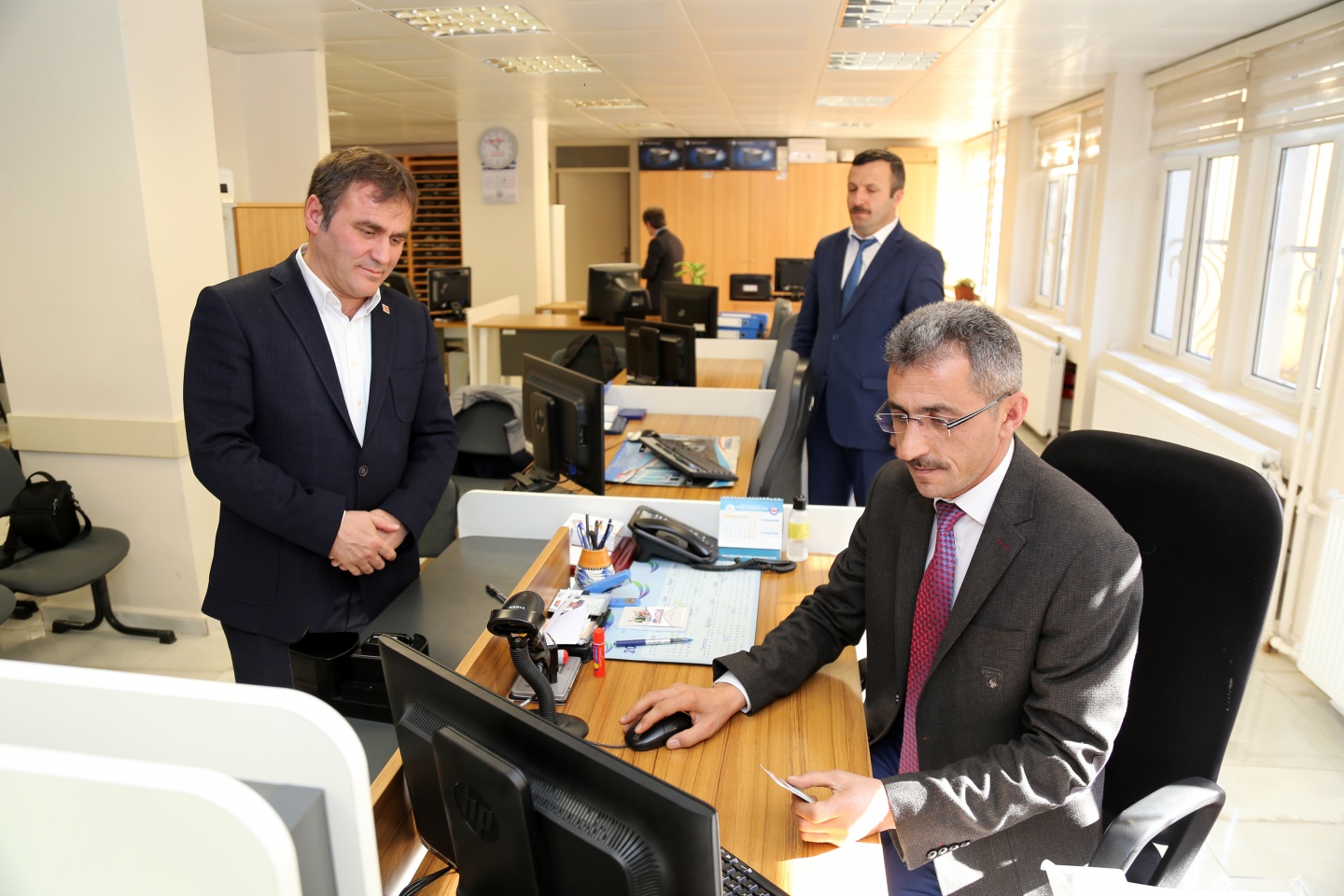 Vali Memiş ve Başkan Çimen yeni kimlik kartına müracaat etti 10