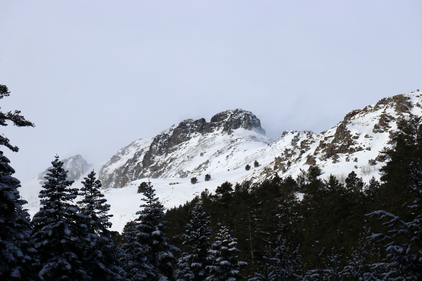 Gümüşhaneli dağcılardan Kalis yaylasına unutulmaz kış yürüyüşü 15