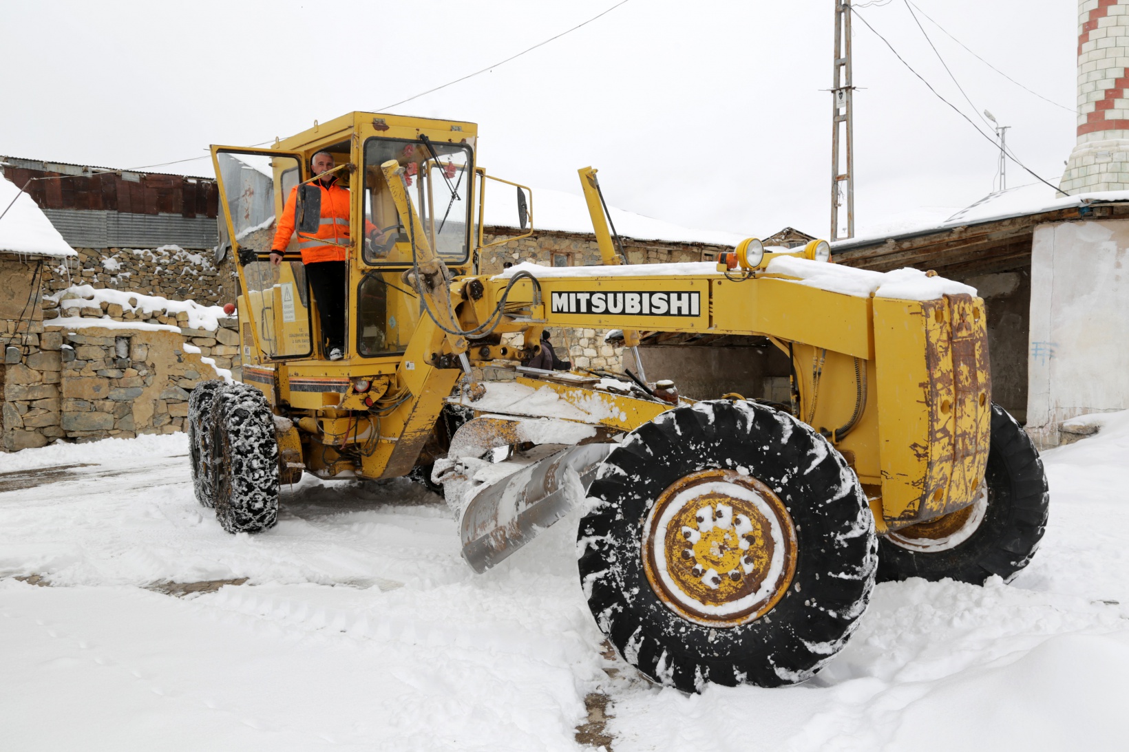 Gümüşhane’de kapalı köy yolu kalmadı 4