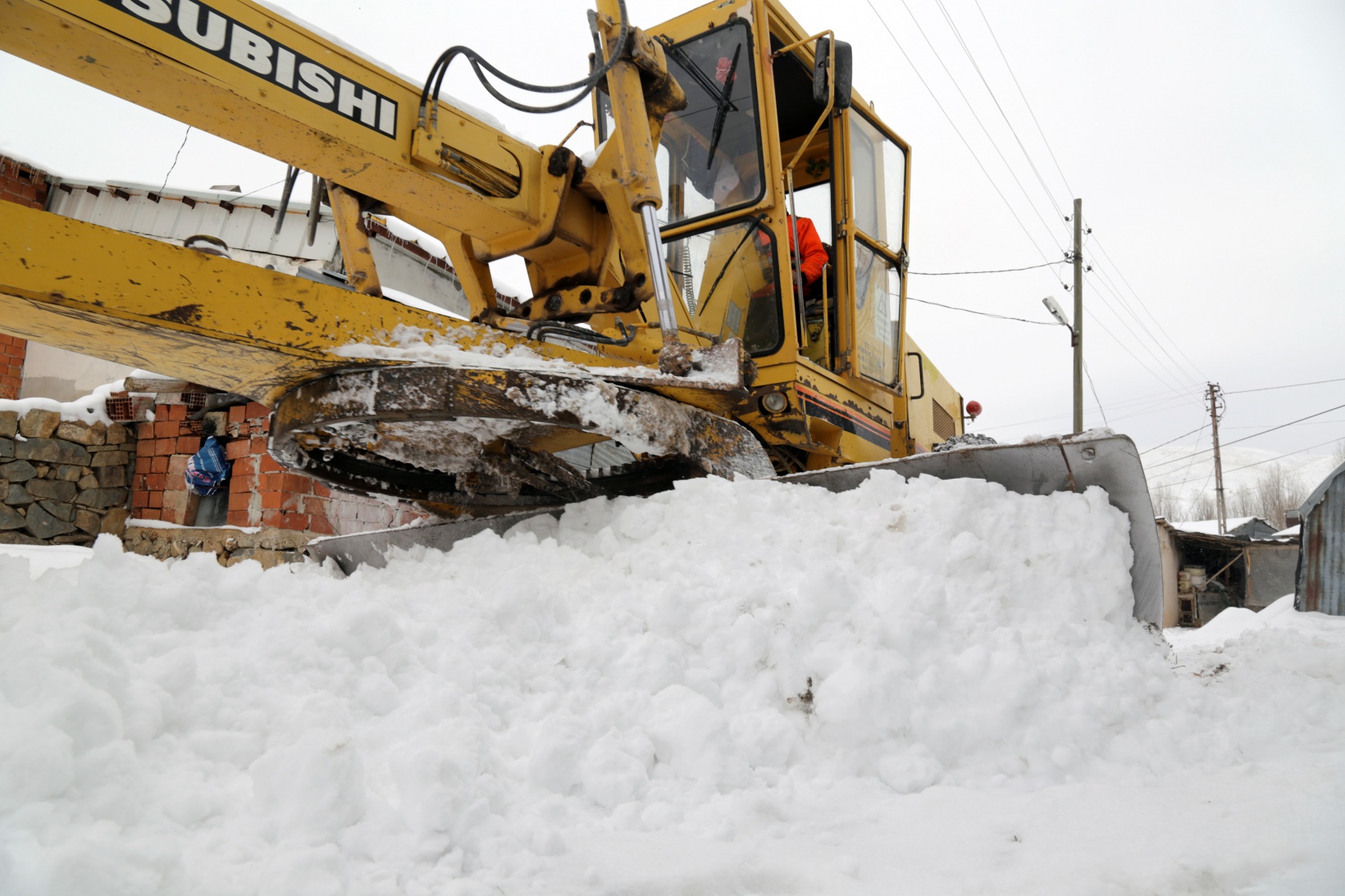 Gümüşhane’de kapalı köy yolu kalmadı 8