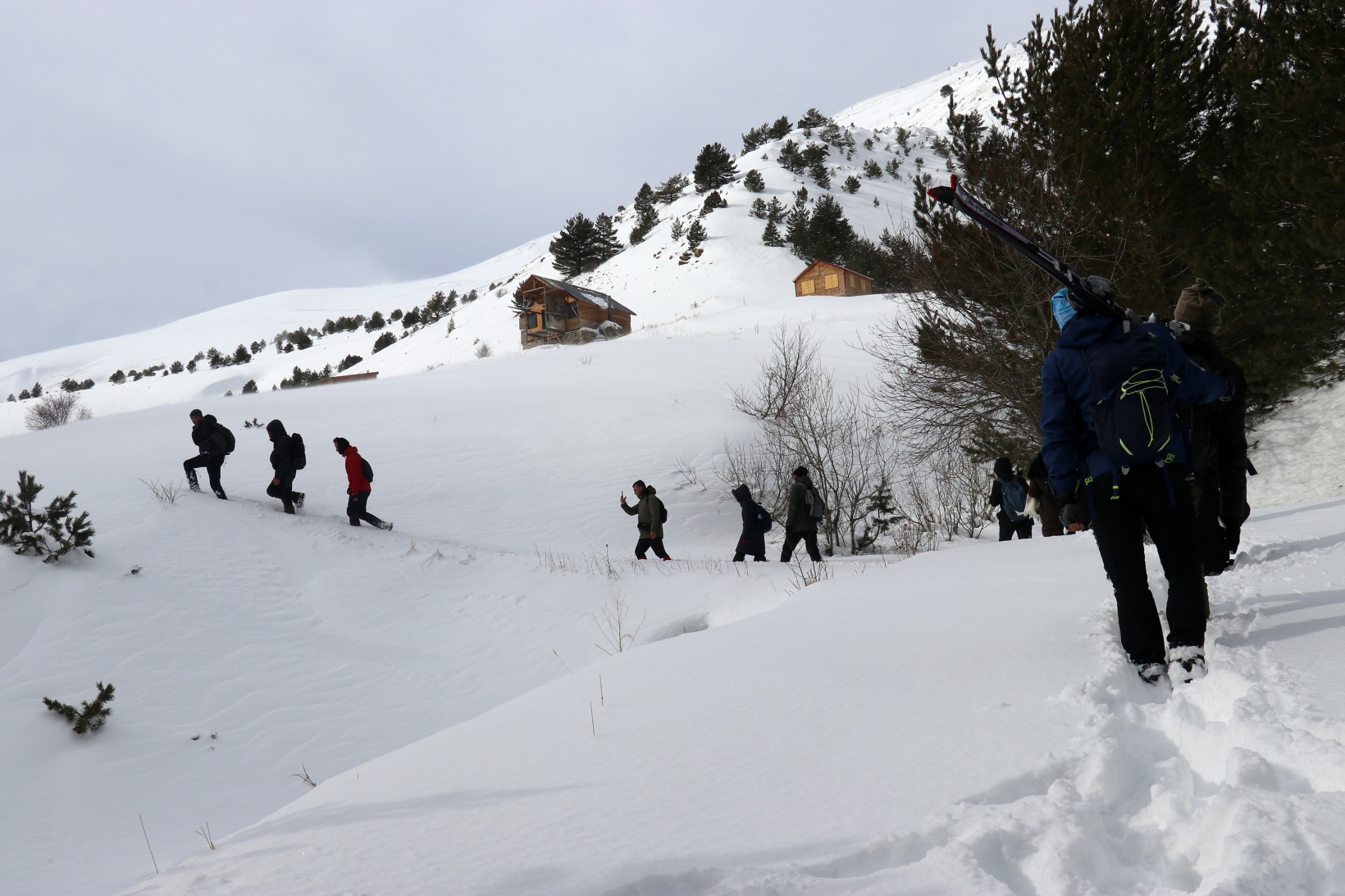 Gümüşhaneli dağcılardan Kalis yaylasına unutulmaz kış yürüyüşü 36