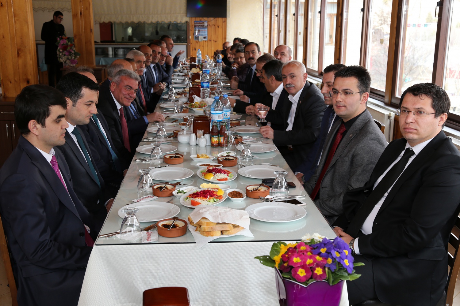 Vali Taşbilek’ten Meclis üyelerine teşekkür 14